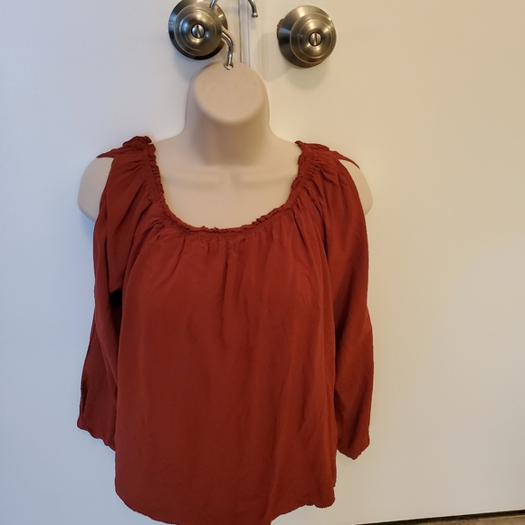 Sanctuary Open and Off Shoulder Top XS - Picture 3 of 3